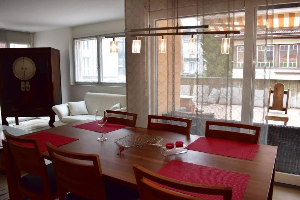 Modern Apartment 모던 펜션 إنترلاكن المظهر الخارجي الصورة